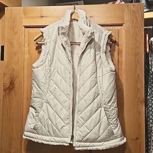 Nicole Miller Women's size Small White Reversible Fur Vest like new